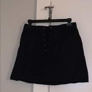 Forever 21 black skirt